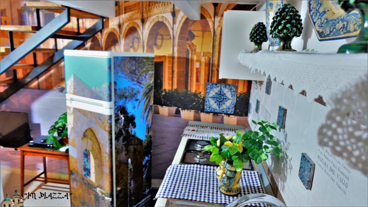 In Piazza Bed & Breakfast Мадзара дел Вало Екстериор снимка