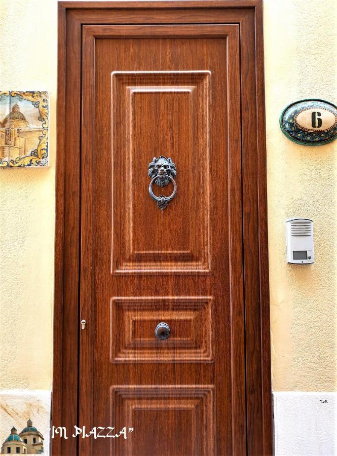 In Piazza Bed & Breakfast Мадзара дел Вало Екстериор снимка