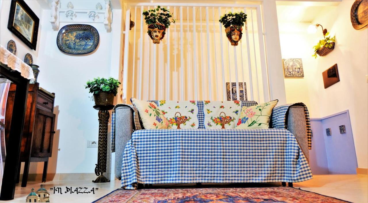 In Piazza Bed & Breakfast Мадзара дел Вало Екстериор снимка